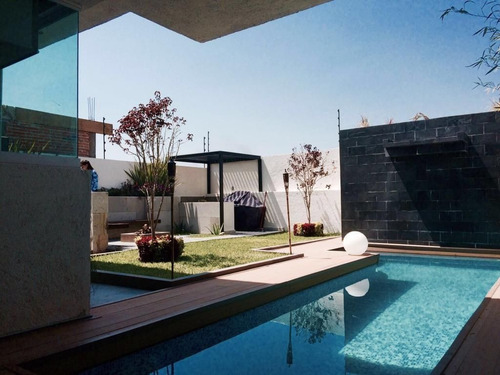Imagen 3 de 16 de Hermosa Residencia En Lomas De Juriquilla, Alberca Propia, J
