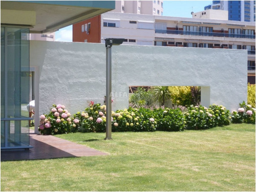 Imagen 27 de 30 de Apartamento En Mansa, 2 Dormitorios