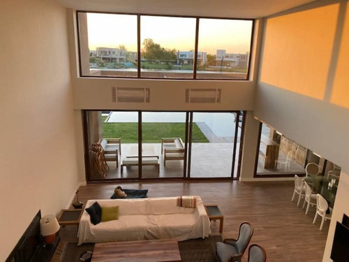 Imagen 9 de 30 de Casa En Venta En Barbarita, General Pacheco, Tigre