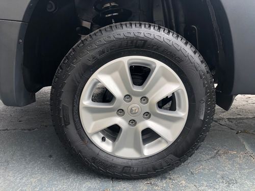 Imagem 10 de 11 de Renault Duster Oroch Exp. 1.6 Flex Mec.2021
