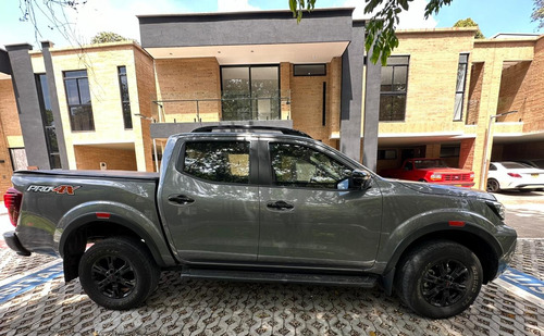 Nissan Frontier 2.5l Automática Diésel 4x4