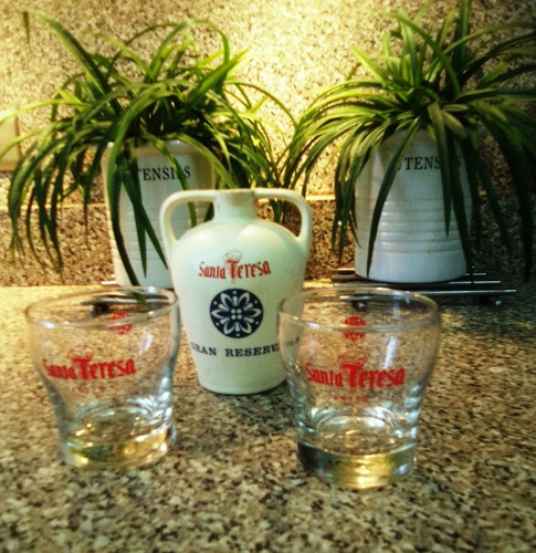 Juego De Jarra Santa Teresa Y 2  Vasos  Vintage