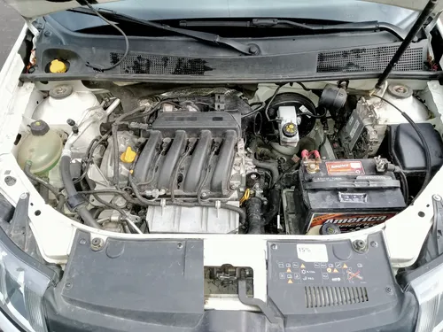 Renault Logan 1.6 Zen Mt