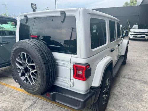 Jeep Wrangler 2.0T Unlimited Sahara 4X4