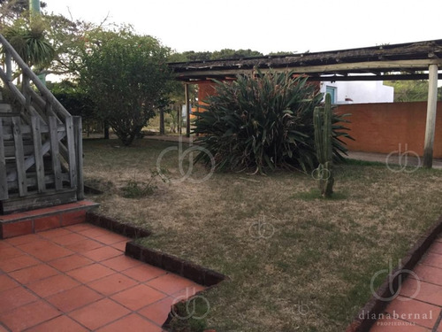 Imagen 15 de 27 de Punta Del Este, Manantiales A 250 Mts Del Mar, Chalet De 3 Dormitorios, Piscina.- Ref: 54142