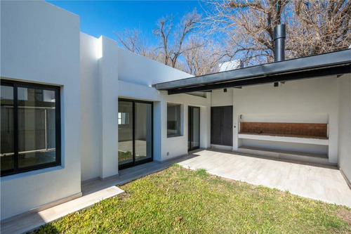 Imagen 30 de 30 de Duplex A La Venta - Villa Belgrano - 2 Y 3 Dormitorios - En Planta Baja Y Alta