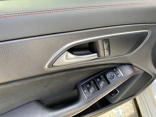 Mercedes-Benz Clase CLA 2.0 45 Amg 4Matic