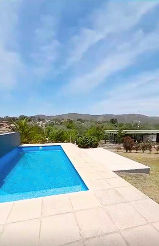 Residencia De Lujo En Altos De Carlos Paz