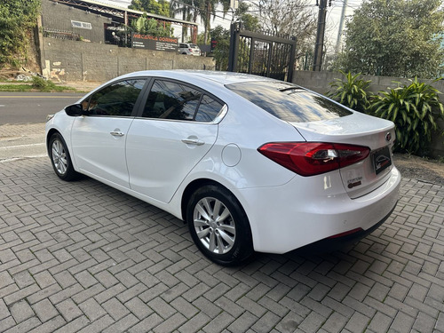 Kia Cerato 1.6 16V Flex Aut.