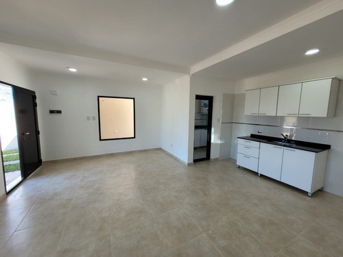 Imagen 8 de 18 de Casa A Estrenar, Calle Sargento Garcia. A 400 Mts De Plaza Centrica - San José - Entre Ríos.