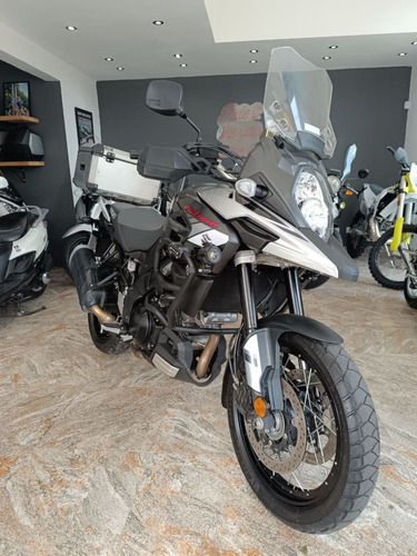 Suzuki  Vstrom 1000. Motos Usadas, Estado Impecable. 