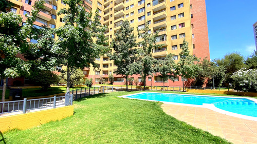Vicuña Mackenna Oriente / Metro Mirador