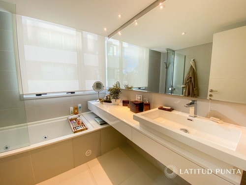 Imagen 19 de 30 de Apartamento De 3 Dormitorios En Mansa - Punta Del Este Mansa
