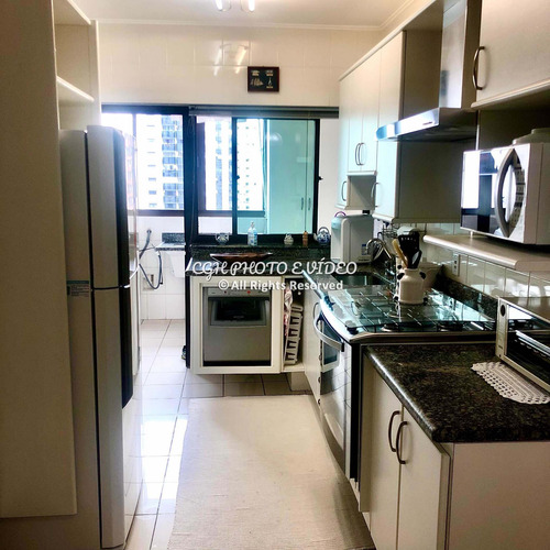 Apartamento Em Pitangueiras Finamente Decorado E Mobiliado