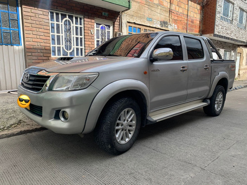 Toyota Hilux 2.5 Imv 142 hp 4x4