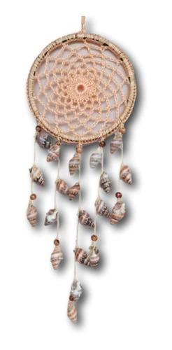 Imagem 1 de 6 de Filtro Dos Sonhos Em Crochê Com Conchas Natural Ref. 1816