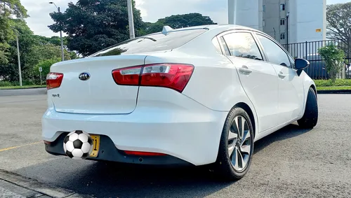 Kia Rio R Version Full 1.4 Precio: $ 44.500.000 Modelo: 2016