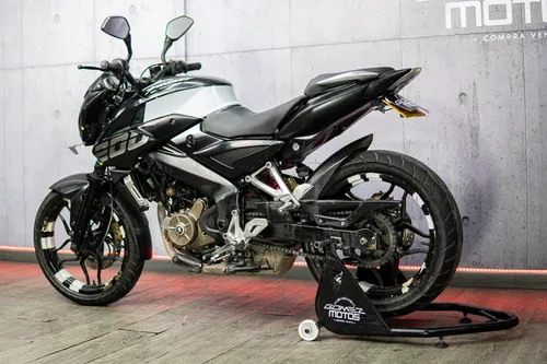 Bajaj Pulsar Ns 200 2017