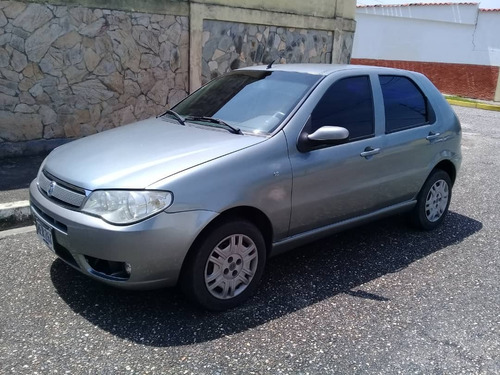 Imagen 2 de 9 de Fiat Palio 1.8 2006