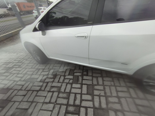 Fiat Punto 1.6 16v Essence Flex 5p
