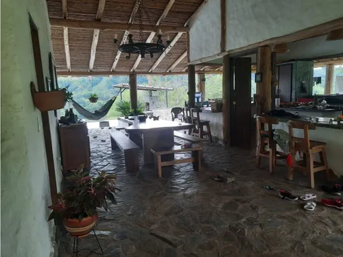 Venta Finca La Tebaida Cultivada En Pasto - 40 Cuadras