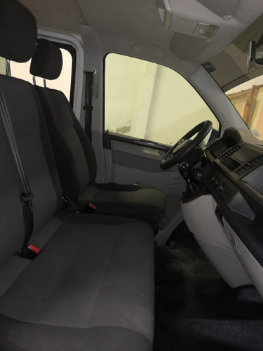 Imagen 9 de 13 de Volkswagen Transporter 2.0 Pasajeros Mt 102 Hp 2017