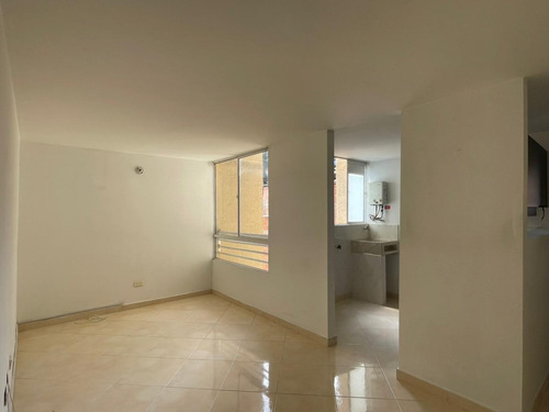 Venta De Apartamento En Barrio Cristobal Con Excelente Area
