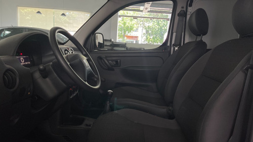 Imagen 23 de 25 de Peugeot Partner Confort