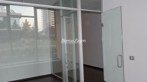 Ofivina Parque Arauco Open Kennedy 4 Privados, 2 Baños