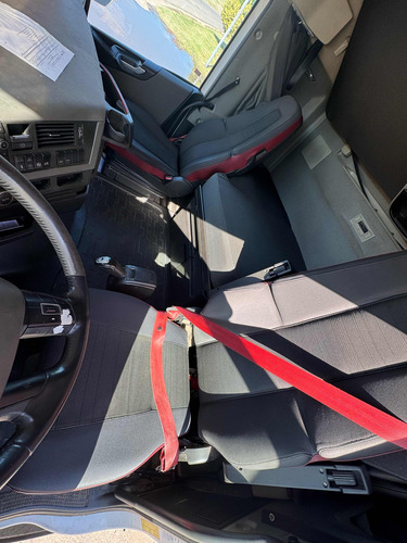 Volvo 460, En Impecables Condiciones