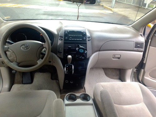 Imagen 12 de 15 de Toyota Sienna 2010 Le Aa Ee At Unico Dueño F Agencia