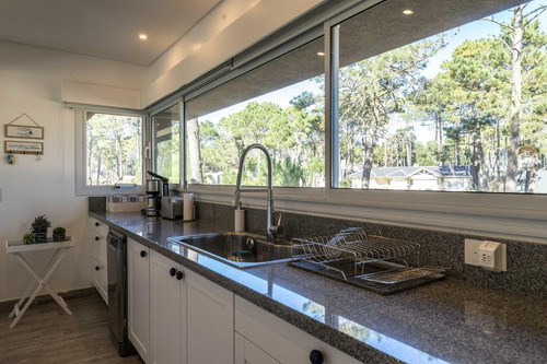 Imagen 15 de 30 de Casa En Venta - 4 Ambientes - Zona Alamos Ii - Pinamar