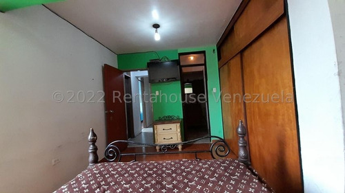 Imagen 10 de 30 de Apartamento En Alquiler Centro Barquisimeto, Semi Amoblado, Cantv E Internet, Servicio Agua Constante, Gas Directo. Información Al 0424-5620928 Flex 22-25591 Z09