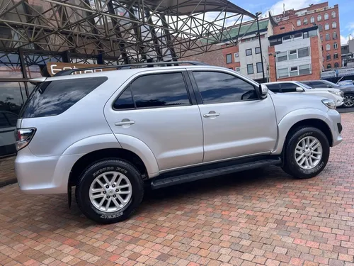 Toyota Fortuner 2.7l
