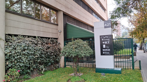 Estacionamiento En Venta A Pasos De Providencia!!
