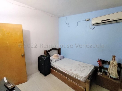Imagen 2 de 13 de Casa En Venta En Las Delicias Maracay Aragua 22-25698 Irrr