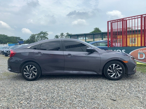 Imagen 6 de 11 de Honda Civic 2019 1.5 Turbo Touring I-style Cvt