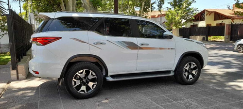 Toyota Sw4 2.8 Srx 177cv 4x4 7as At 2018