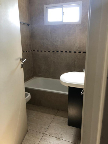 Imagen 5 de 10 de Depto Dos Ambientes En Un 2do Piso