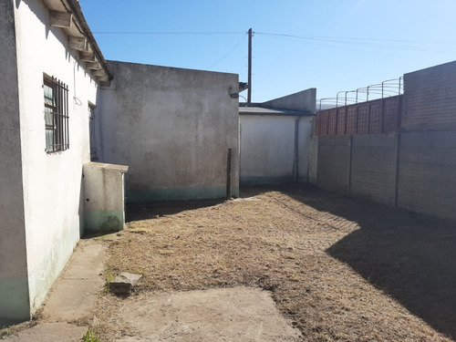 Imagen 9 de 9 de Casa 3 Ambientes Con Jardin Sobre Lote De 200 M2 A Reciclar