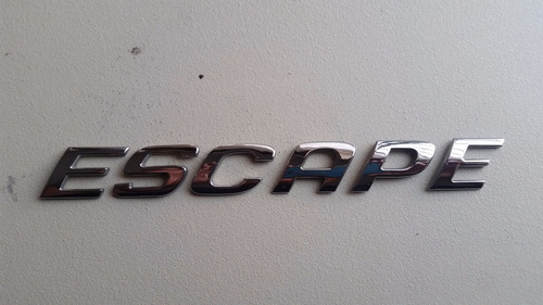 Emblema Cajuela Ford Escape # 612
