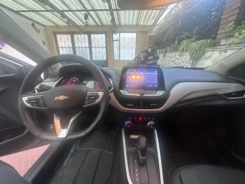 Chevrolet Onix 1.0T Premier Hatch At