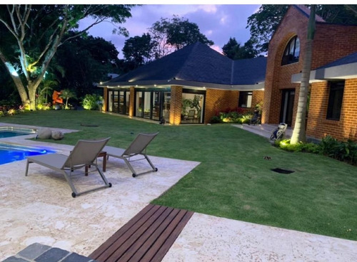 Imagen 13 de 16 de Vendo Casa 1050m2 4h+2s/6b+s/15p La Lagunita 0583