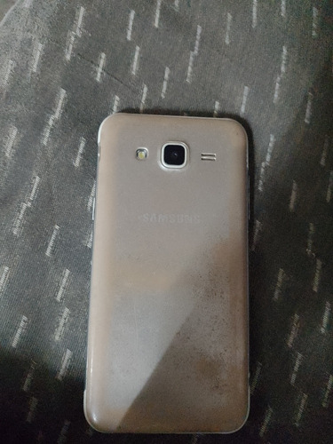 Imagem 2 de 3 de Vendo Um Celular