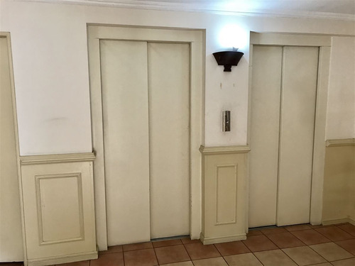 Departamento En Arriendo De 2 Dorm. En Providencia