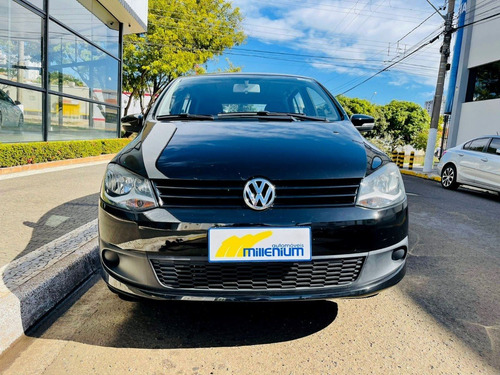 Imagem 3 de 12 de Volkswagen Fox 1.6 2013 Completo