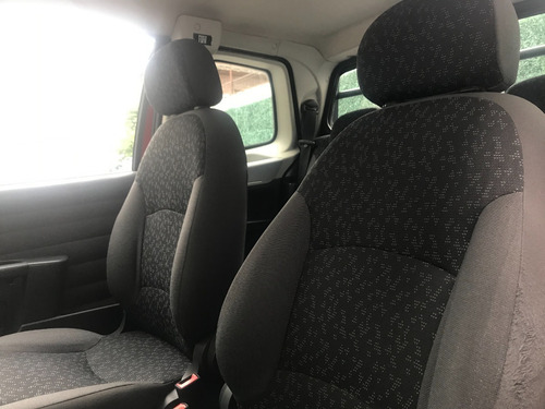 Fiat Strada Trekking 1.3 16v Jtd Año 2016 - Liv Motors
