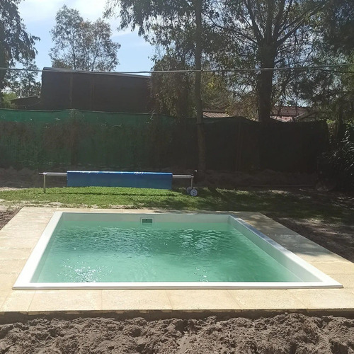 Piscina Fibra Modelo Furore (4.00m X 2.70m X 1.40m) Kit 02