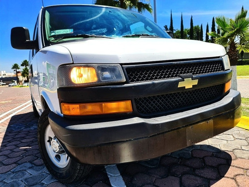 Imagen 1 de 15 de Chevrolet Express 2018 6.0 Ls C 15 Pas At