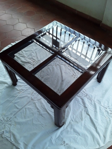 Mesa Para Sala,  Madera Y Cristal Ii. Cc.